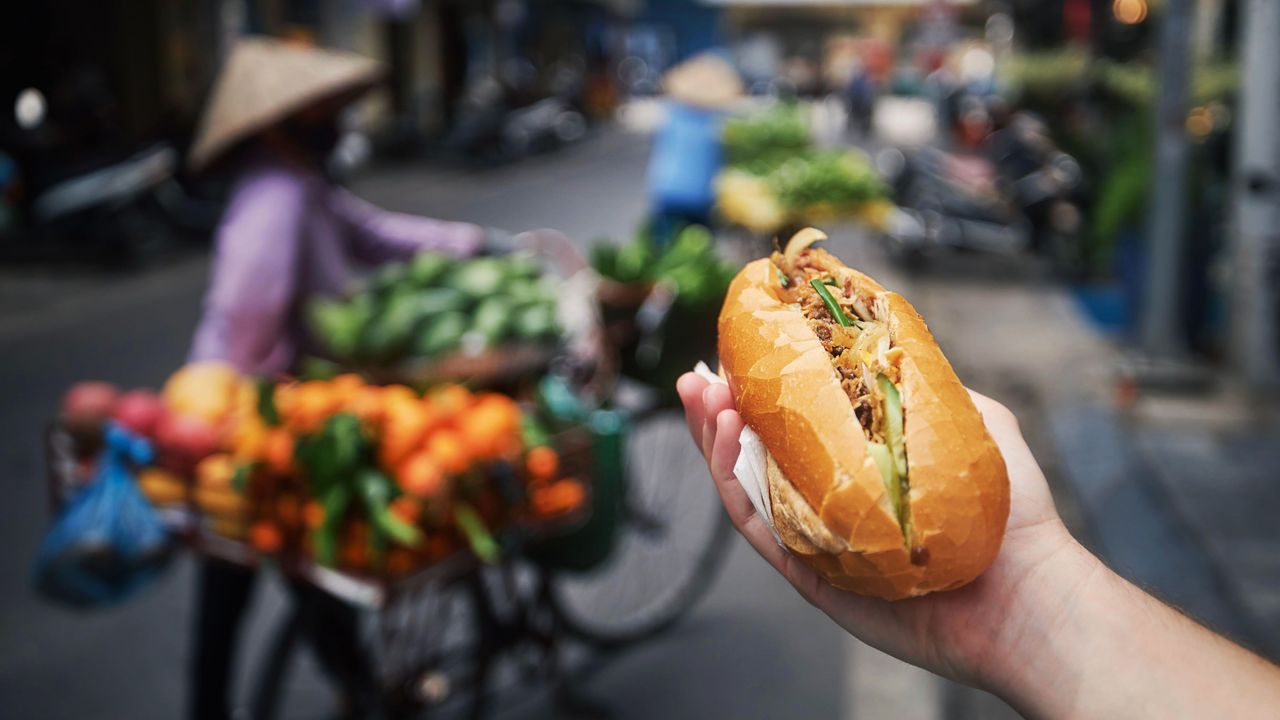 Bánh Mì Việt Nam: Hành Trình Chinh Phục Tinh Hoa Ẩm Thực Thế Giới