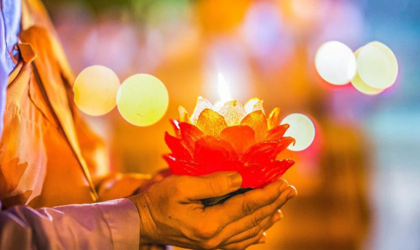 Mùa Vu Lan: Kinh Nghiệm Du Lịch Văn Hóa Cuối Tháng 8