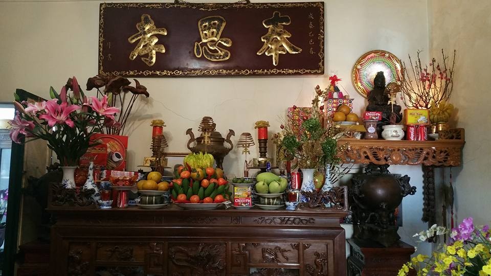 Bàn thờ Tổ tiên - linh hồn văn hóa Việt, nơi kết nối gia đình qua bao thế hệ